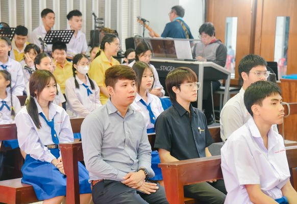 โรงเรียนปรีชานุศาสน์